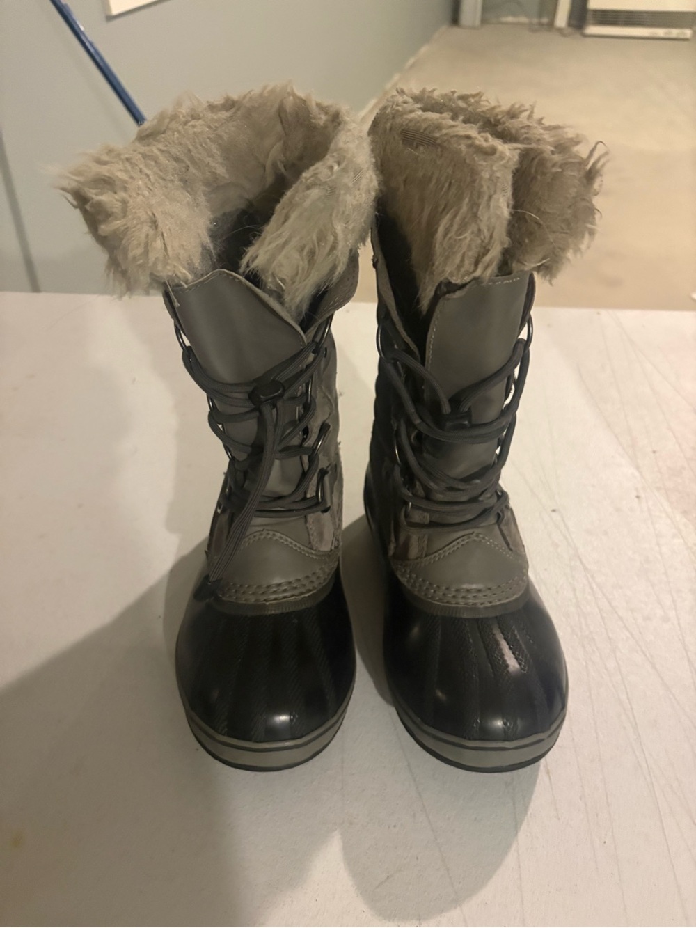 Sorel Kids Waterproof Lace-Up Rain & Snow Boots in Gray and Black with Faux Fur